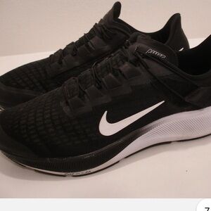 Nike Zoom Fly 4 FlyEase men’s size 9.5